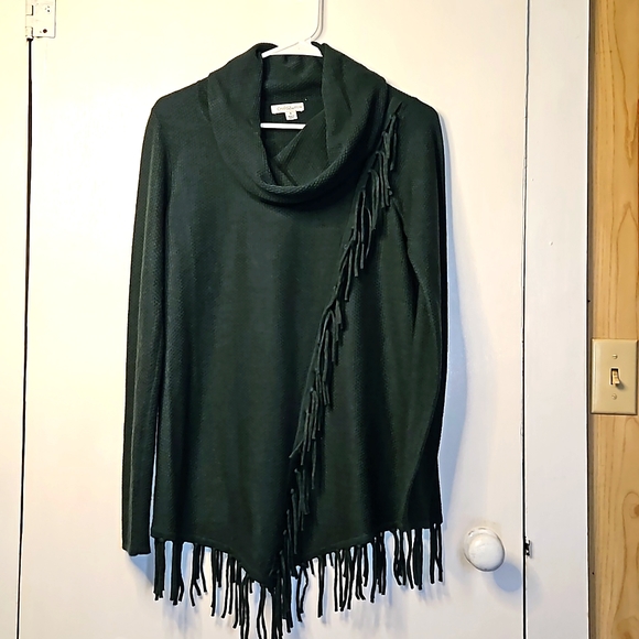 croft & barrow Tops - Croft & Barrom dark green fringe long sleeve top size small